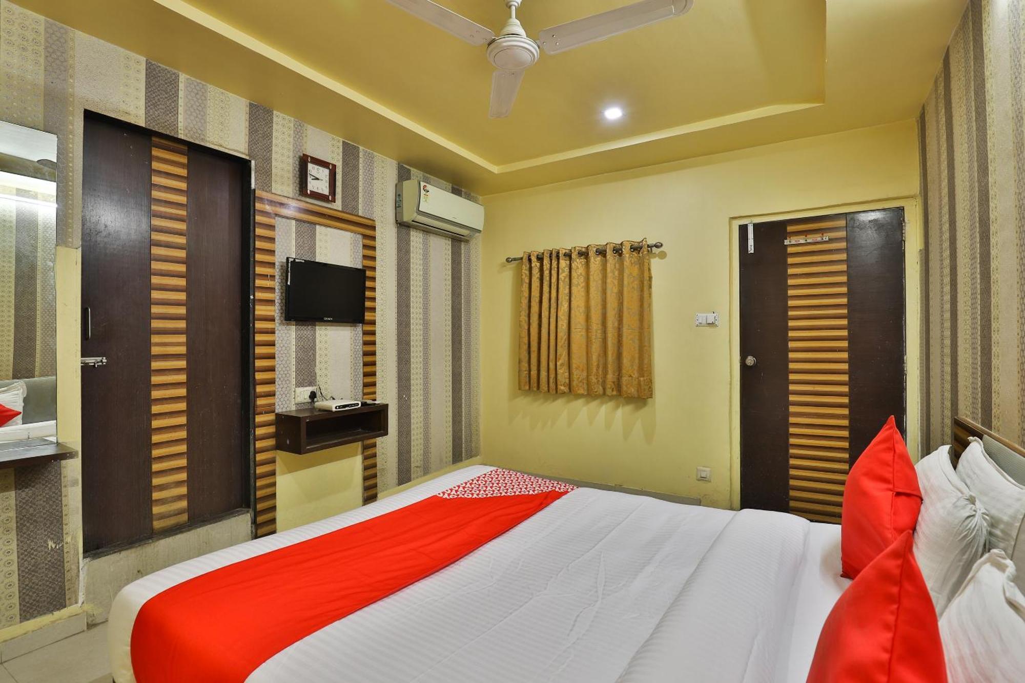 Spot On Hotel Shreeji Palace Ahmedabad Eksteriør bilde